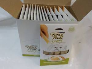 15 ct. Purina Fancy Feast Savory Ca...