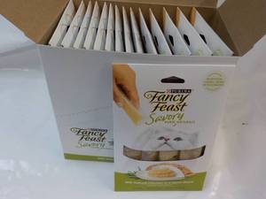 15 ct. Purina Fancy Feast Savory Ca...