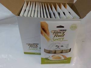 15 ct. Purina Fancy Feast Savory Ca...