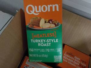12 Frozen Quorn Turkey Style Meatle...
