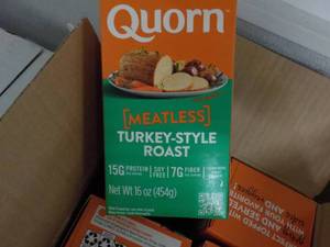 12 Frozen Quorn Turkey Style Meatle...