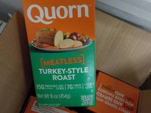 12 Frozen Quorn Turkey Style Meatle...