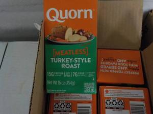 12 Frozen Quorn Turkey Style Meatle...