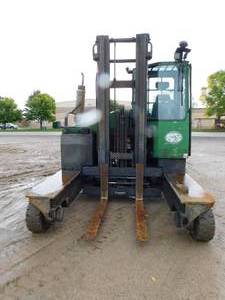 lot 14 image: 2012 Combilift Multi-Directional LP Material Handler