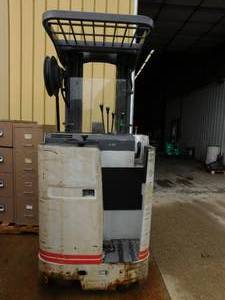 lot 24 image: 1992 Kalmar ACNR30 Stand Up Forklift