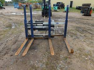 lot 33 image: 2018 Cascade Single  Double Class III Forklift Attachment - For Parts or Repair