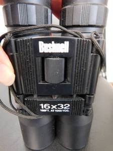 lot 49 image: Bushnell 16x32 Binoculars