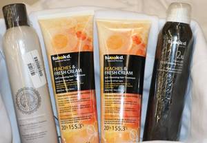 lot 19 image: TWEAKED Haircare Products 2- self cleansing treatments, 1 Tamed Bye Bye Frizz, 1-2XL Fiber Lift (4 Items total)