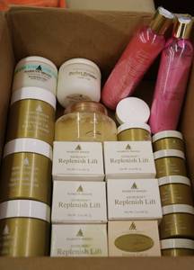 lot 25 image: Marilyn Miglin Beauty - Expired or opened items