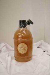 lot 58 image: PERLIER MEGA SIZE  101.4 oz Honey Miel  Bath Cream - Sealed, comes with pump.