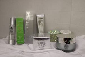 lot 88 image: M. ASAM Lucury  Facial Creams and serums. (7 items)