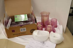 lot 90 image: Fragrance & Lights Waxless Candles & All Over Fragrance kit for Home