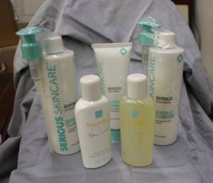 lot 104 image: Seriouis Skin Care - Cleansers & Susan Lucci Toner mist and Cleanser