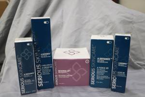 lot 134 image: SERIOUS SKINCARE- 6 Luxury Facial Items