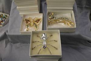 lot 162 image: Duplicates Fashion Jewelry- Pins with Bling  16  FUN FAUX