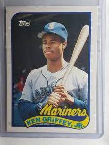 lot 56 image: Ken Griffey Jr. Rookie 1989 Topps Traded No. 41T