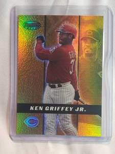 lot 83 image: Ken Griffey Jr. 2000 Bowmans Best Refractor No. 85