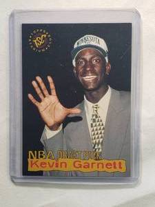 lot 245 image: Kevin Garnett Rookie 1995 Topps Stadium Club Overall 5th