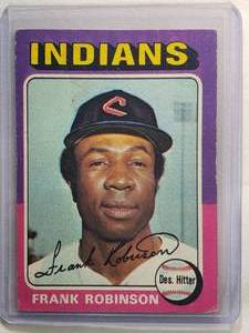lot 255 image: Frank Robinson 1975 Topps No. 580