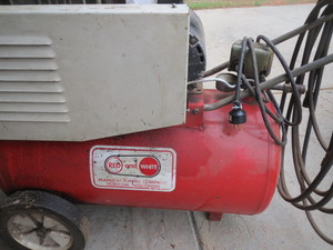 lot 1 image: Compressor