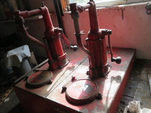 lot 16 image: Bulk Oil