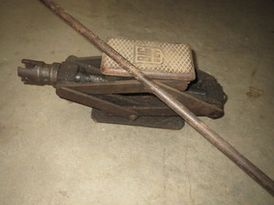 lot 67 image: Scissor Jacks