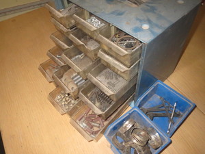 lot 122 image: Hardware