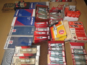 lot 132 image: Spark Plugs