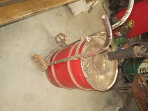 lot 19 image: Barrel Dolly
