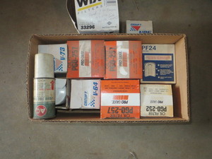 lot 120 image: Oil Filters