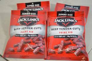 lot 101 image: 4ct Jack Links Jumbo Size Prime Rib Beef Tender Cuts