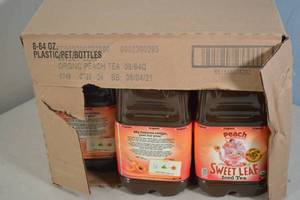 lot 140 image: Case Sweet Leaf Organic Peach Iced Tea
