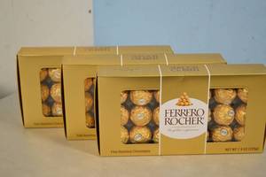 lot 42 image: 3ct Ferrero Rocher Fine Hazelnut Chocolates