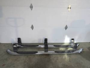 Pair of Running Boards for 2002 Ford F350