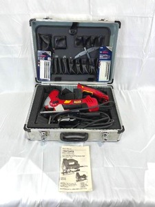 lot 16 image: Craftsman 2-in-1 Handle Scrolling Sabre Saw with Metal Storage Case
