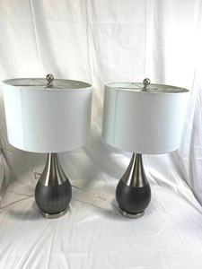 lot 81 image: Pair of 29 Side Table Lamps in Good Working Condition