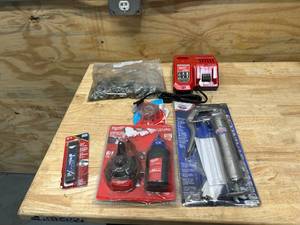 lot 91 image: Lot of Miscellaneous Items