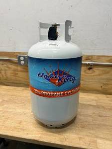 lot 71 image: FLAME KING 30 LB Propane Tank