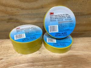 lot 108 image: 3M Lot of 4 Rolls of- General-Purpose Vinyl Tape 764