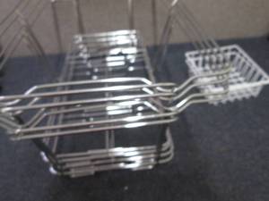 lot 6 image: 4 Wire Baskets, 2 Small Baskets...