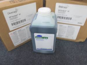 lot 295 image: 2 Cases DIVERSEY General Purpose Cl...