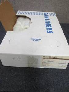 lot 331 image: 250 ct Case 33 Gallon Clear Trash B...