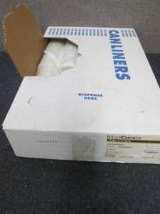 lot 334 image: 250 ct Case 33 Gallon Clear Trash B...