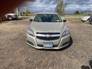 lot 5 image: 2013 Chevrolet Malibu