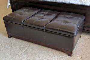lot 24 image: Brown Leather Storage BenchOttoman