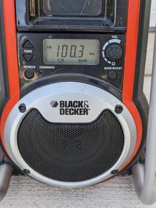 lot 50 image: Black and Decker Worksite RadioMP3 Player