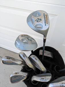 lot 52 image: Wilson Pro Techique Golf Club Set