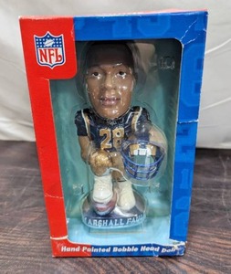 lot 36 image: Bobble Head