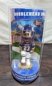 lot 40 image: Bobble Head