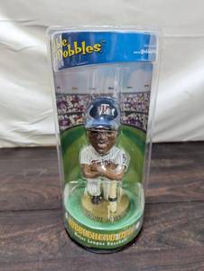 lot 43 image: Bobble Head